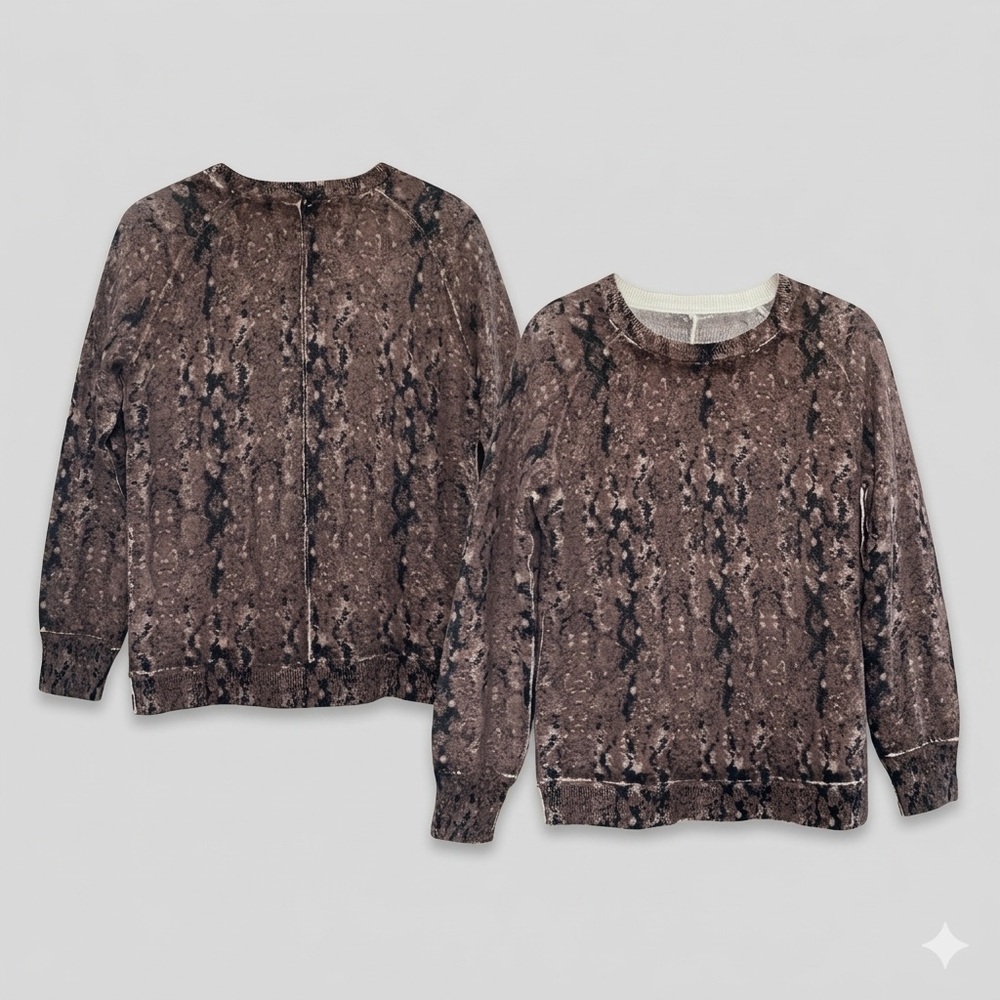 Free People We The Free, 100% Cashmere Snake Skin  Sweater Grey XS (oversized)